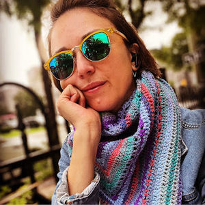 Meet your Posher, Elise